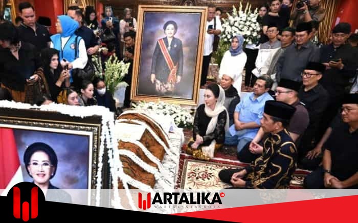 Takziah ke Rumah Duka, Presiden Jokowi Ikut Salat Jenazah Almarhumah Mooryati Soedibyo