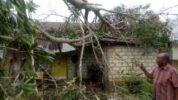 Akibat dilanda curah hujan deras dan angin serta petir mengakibatkan 3 unit rumah di Ohoi Yafawun mengalami kerusakan, termasuk salah satu