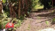 Pj Kepala Ohoi Wain M. Tury Leisubun menyatakan sikap kecewanya terhadap pelaksanaan pembangunan jalan usaha tani Ohoi Wain, Kecamatan