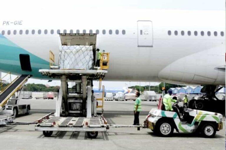 Negara Indonesia kembali menerima kedatangan sebanyak 2,6 juta lebih dosis vaksin Moderna dari donasi negara Jerman. Pada tahap pengiriman