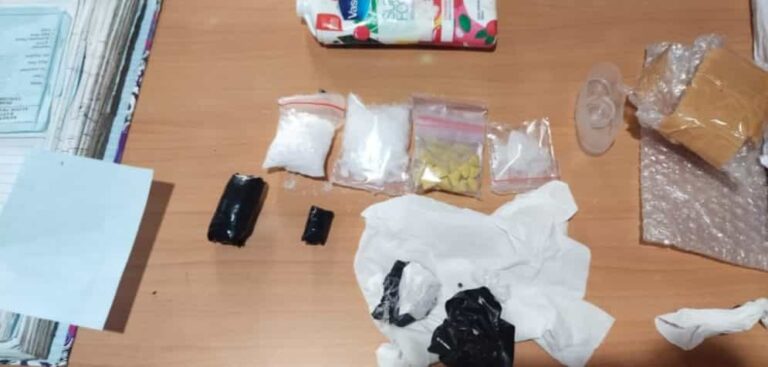 Petugas Lapas Cipinang berhasil mengungkap modus penyelundupan narkotika  jenis sabu dan pil ekstasi ke dalam lapas. Kalapas Kelas I Cipinang