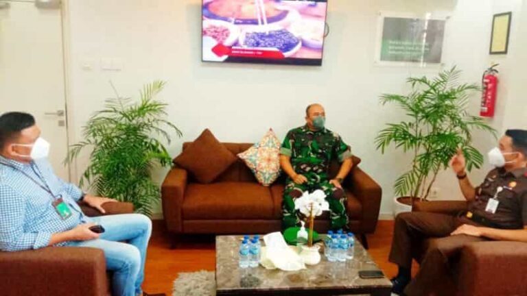 Perkuat Sinergitas, Dandim 0503/JB Laksanakan Kunker ke Kajari Jakbar