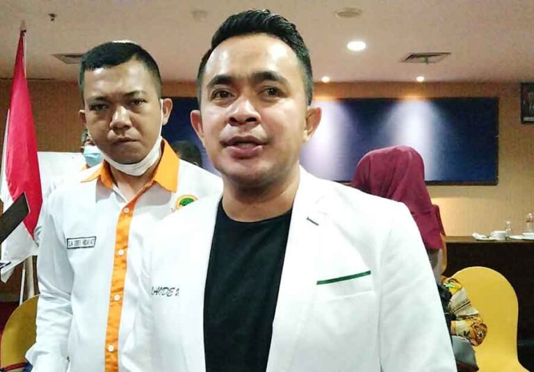 Bendahara Umum Partai Berkarya, La Ode Umar Bonte mengaku dirinya marah dan geram dengan komentar Menteri Agama RI Yaqut Cholil