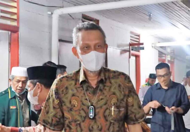 Peluncuran hari pemungutan suara pemilu serentak Tahun 2024, yang dilakukan secara live streaming dari Kantor KPU Tanjung Jabung Barat.