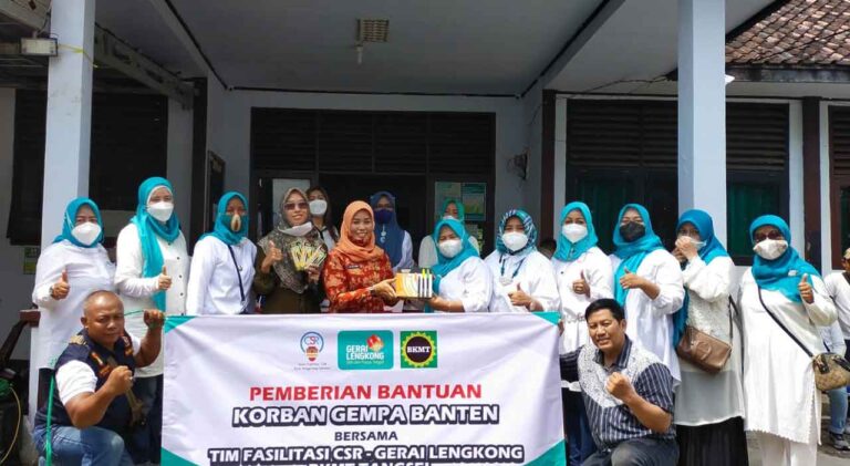 Tim Fasilitasi CSR Kota Tangsel, dan Gerai Lengkong bersama BKMT Tangsel salurkan bantuan untuk para korban Gempa Banten beberapa