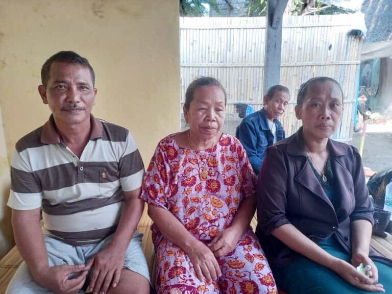 Kebakaran di Saung RR Cengkareng Timur, Cengkareng, Jakarta Barat, yang diduga terjadi karena kebocoran pada selang gas dan membuat