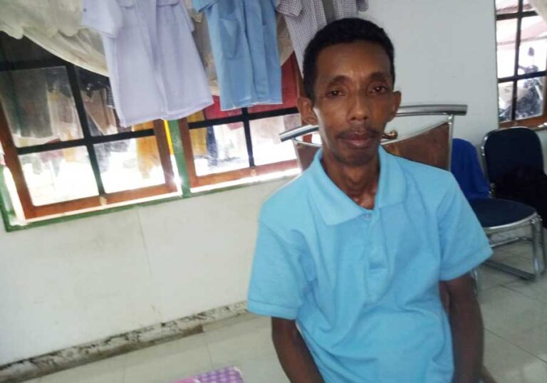 Mantan Pj Kepala Ohoi Marfun, Kecamatan Kei Kecil Timur, Kabupaten Maluku Tenggara Ifo Rahabav dianggap telah bekerja dengan baik