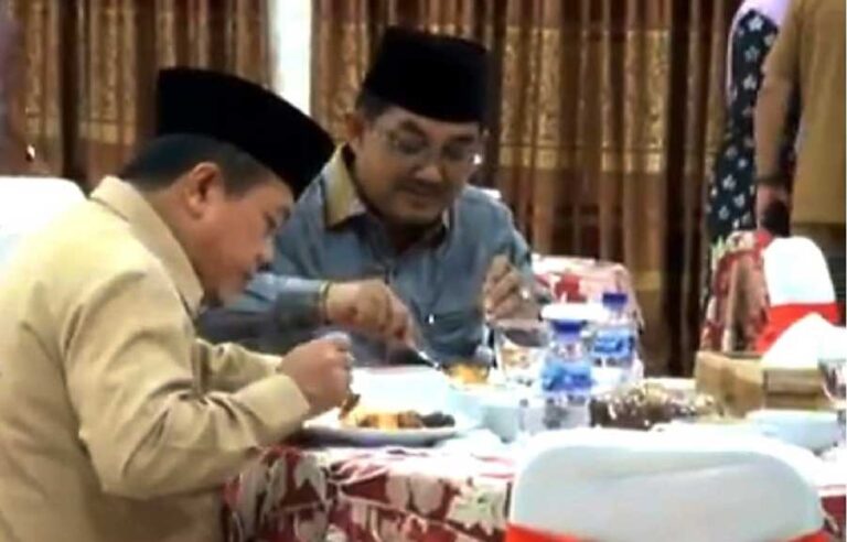 Pemerintah Provinsi Jambi dan rombongan dalam rangka Halal Bihalal Pemprov Jambi dengan Pemkab Tanjab Barat bertempat di Rumah Jabatan