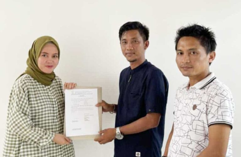 Kamaruddin M. Fajar pimpin Ikatan Pemuda Sulawesi Selatan (IPSS) Provinsi Papua setelah pimpinan tertinggi IPSS menyerahkan mandat