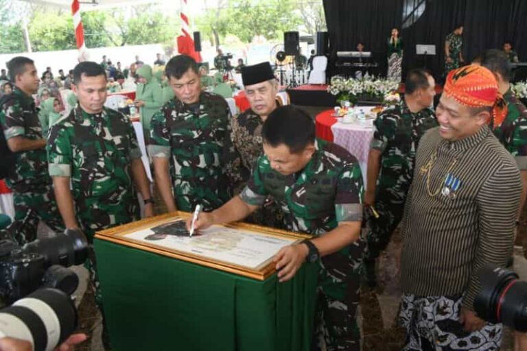 Pangdam IV/Diponegoro Dampingi Kasad Resmikan Gedung Makodim 0709/Kebumen