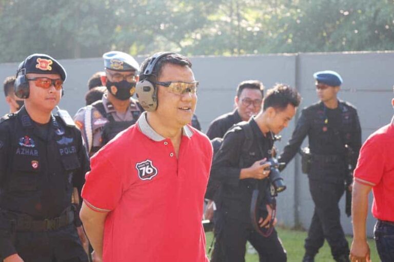 Dituding melakukan intimidasi dalam acara lomba menembak bersama media di Polda Banten oleh salah satu pemimpin redaksi media online