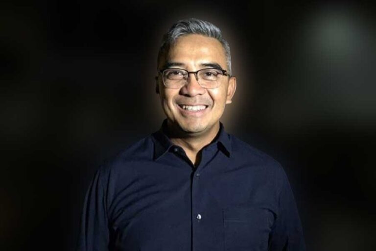 Anggota Komisi I DPR RI, H. Muhammad Farhan membenci hoaks atau kabar palsu yang kini mudah sekali ditemui di tengah-tengah masyarakat.
