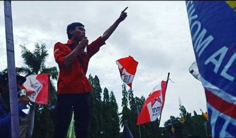 Tidak ada asap kalau tidak ada api. Pepatah ini seakan disematkan oleh aktivis GMNI Cilegon dan Akademisi Cilegon menanggapi adanya