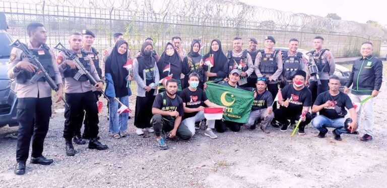 Sebut saja George salah satu pengendara jalan warga Mimika yang kebetulan sepeda motornya dihentikan Srikandi GPII Kabupaten Mimika.
