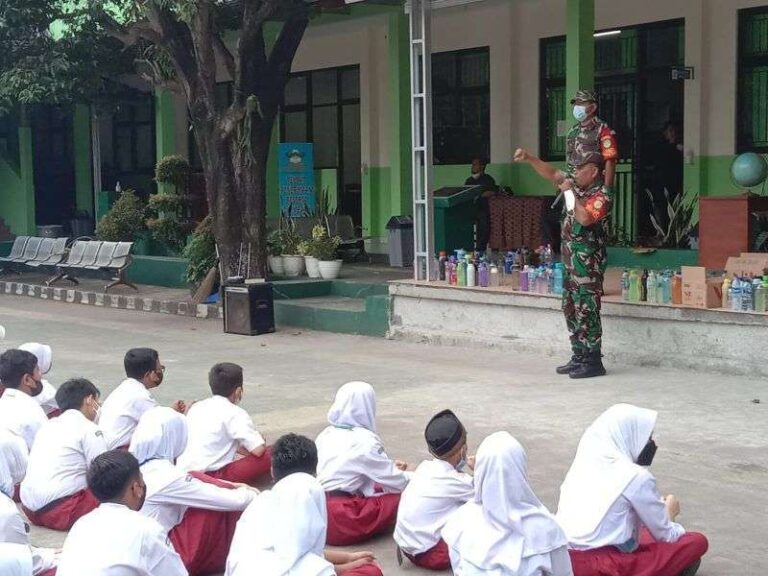 Wasbang Sejak Dini, Ini Pesan Babinsa Koramil 03/Pasar Rebo