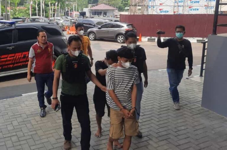 Polisi Gerak Cepat, Amankan 2 Pelaku Pemalakan di Cengkareng