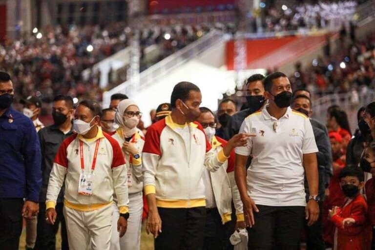 Pangdam IV/Diponegoro Dampingi Presiden Jokowi Tutup ASEAN Para Games XI Tahun 2022