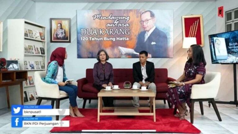 Pekan Bung Hatta 2022: Mendayung di Antara Dua Karang