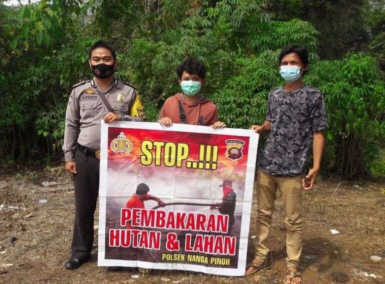 Bhabinkamtibmas Polsek Nanga Pinoh Gelar Sosialisasi dan Imbauan Karhutla