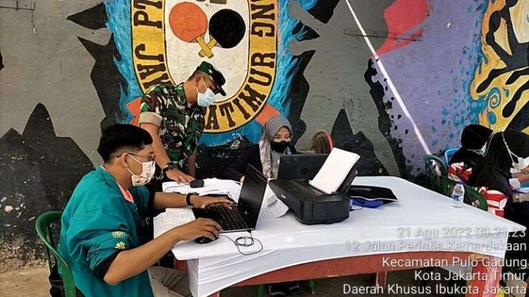 Koramil 04/Pulogadung Kembali Gelar Vaksinasi Wujud Kepedulian Kesehatan