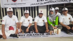 Pj. Bupati Pidie, Provinsi Aceh Ir Wahyudi Adisiswanto yang juga menghadiri kegiatan jalan santai dan penghargaan Taman Iskandar Muda (TIM)