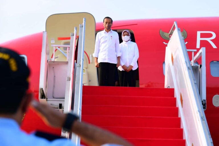Presiden RI Tinjau Proyek Infrastruktur dan Serahkan Bansos di Provinsi Maluku
