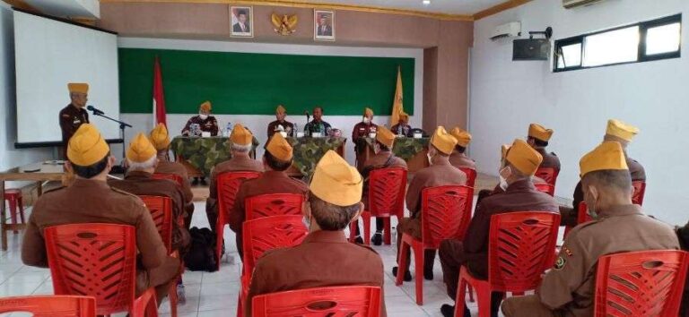 Pererat Tali Silaturahmi Dengan LVRI, Kodim 0505/JT Gelar Komsos