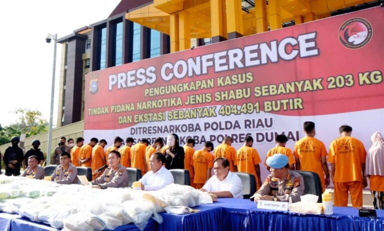 Kurang dari Seminggu, Polda Riau Amankan 16 Tersangka Jaringan Narkoba