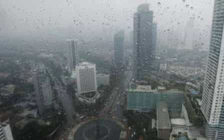 BMKG: DKI Jakarta Dilanda Hujan Lebat Sore Jelang Malam Hari