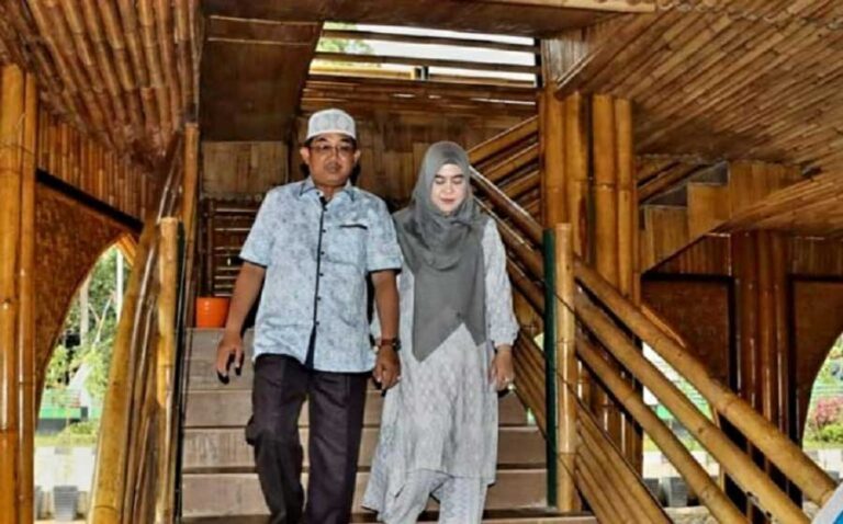Salah satu Kafilah Tanjung Jabung Barat (Tanjabbar) Siti Zulaiha berhasil lolos ke babak final cabang Tilawah Qur’an, golongan Cacat Netra (Canet).