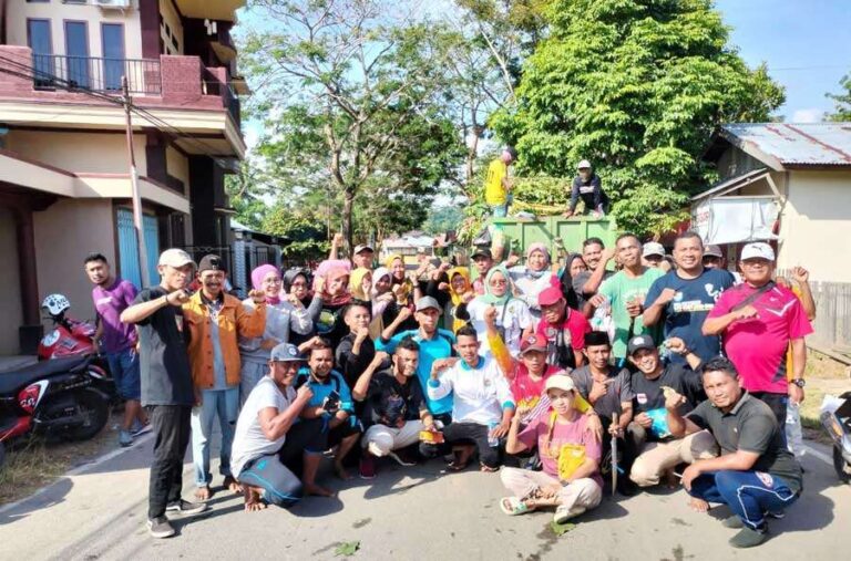 Bersama DLHKP dan Dispora Kepsul, DPD KNPI Sula menggelar bakti sosial di jembatan kali Arpon Desa Mangon dan jembatan kali