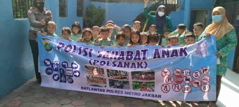 Polisi Sahabat Anak, Edukasi Tertib Berlalu Lintas Sejak Dini