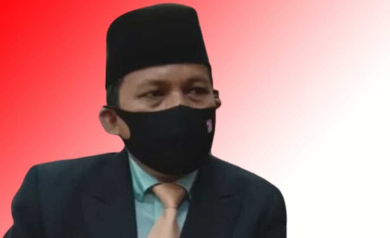 Viral pemberitaan adanya dugaan praktik jual beli seragam batik dan olahraga saat kenaikan kelas di SDN diwilayah Cengkareng Barat, Jakbar