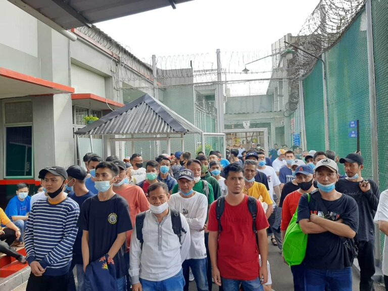 Sebanyak 122 orang warga binaan permasyarakatan (WBP) Lapas Kelas IIA Salemba dinyatakan bebas bersyarat, Selasa 15 November 2022.