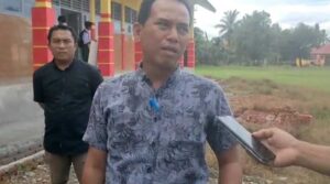 SMK 7 Kolaka Bangun Gedung Praktek, Lab dan UKS dari Dana Alokasi Khusus Kepala SMK 7 Kolaka Eko Prayudhi Anwar Sekedar informasi DAK untuk SMK 7 Kolaka kini telah berjalan sesuai progres yang telah direncanakan. Dengan adanya bantuan pembangunan