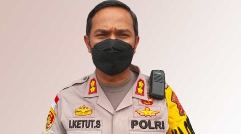 Kapolres Nabire AKBP I Ketut Suarnaya menanggapi terkait dugaan aksi perjudian berkedok permainan ketangkasan di pasar malam Nabire Hebat