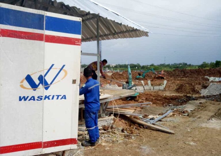 Pembangunan RSUD Tigaraksa yang akan mencakup pelayanan kesehatan khususnya di delapan kecamatan, yaitu Kecamatan Tigaraksa, Solear