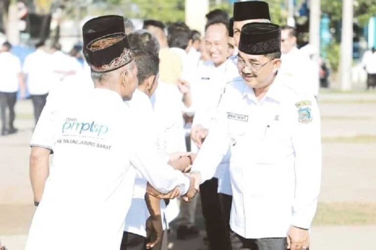 Bupati Tanjung Jabung Barat (Tanjabbar), H. Anwar Sadat perintahkan Aparatur Sipil Negara (ASN) dan Tenaga Kerja Kontrak (TKK) dilingkup