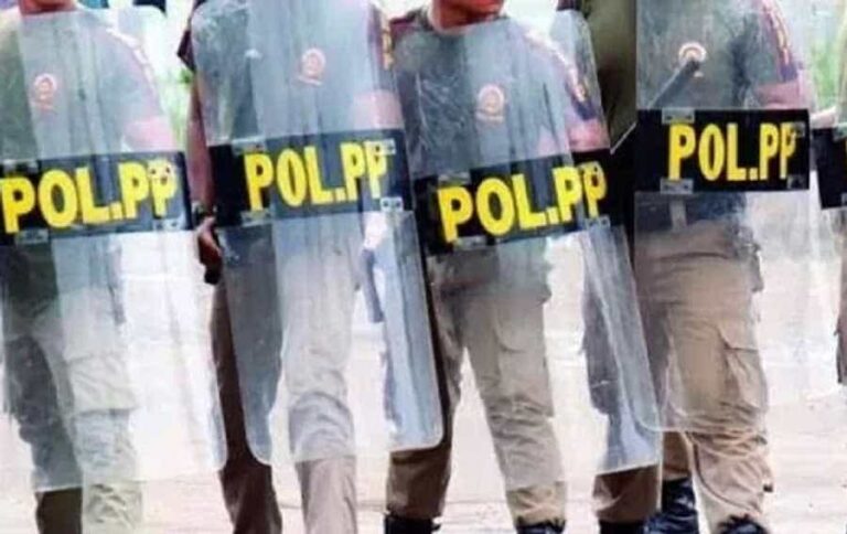 Keberatan Kasi Trantibum Satpol PP Jakarta Barat Ivan untuk diberitakan, diungkapnya saat WARTALIKA.id meminta konfirmasi terkait penindakan