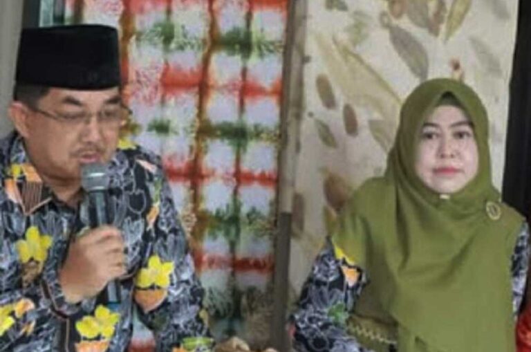 Ketua Dekranasda Kabupaten Tanjung Jabung Barat Hj. Fadhilah Sadat menghadiri kegiatan Rapat Rutin Halal Bihalal, serta silaturahmi