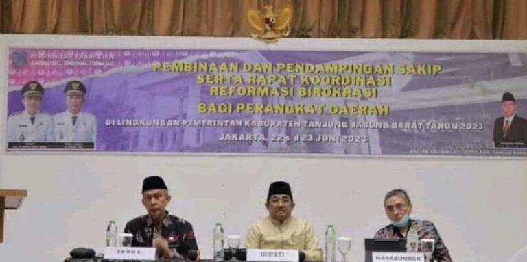 Bupati Anwar Sadat membuka secara resmi kegiatan Pembinaan dan Pendampingan Sistem Akuntabilitas Kinerja Instansi Pemerintah (SAKIP)