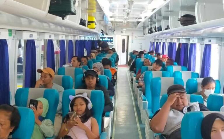 Penumpang Kereta Api yang Naik Melebihi Tujuan Tiket Bakal Kena Sanksi