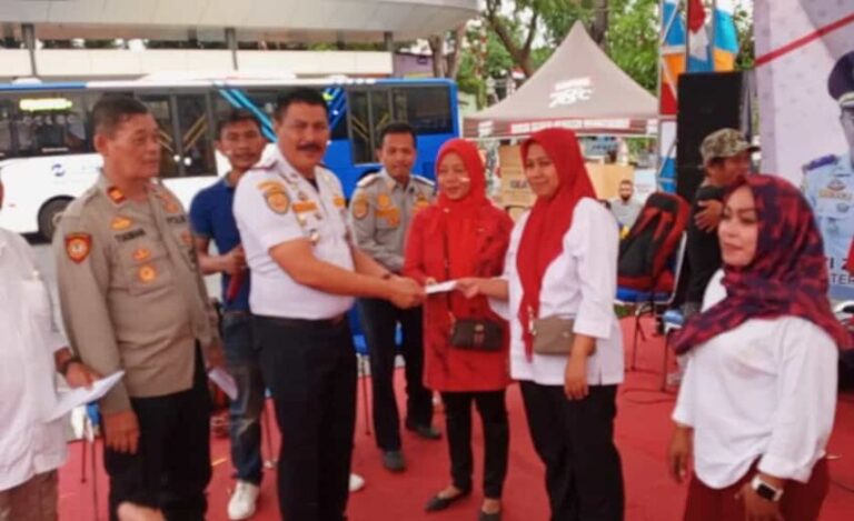 Terminal Kalideres Gelar Santunan dan Panggung Hiburan di HUT ke-78 RI