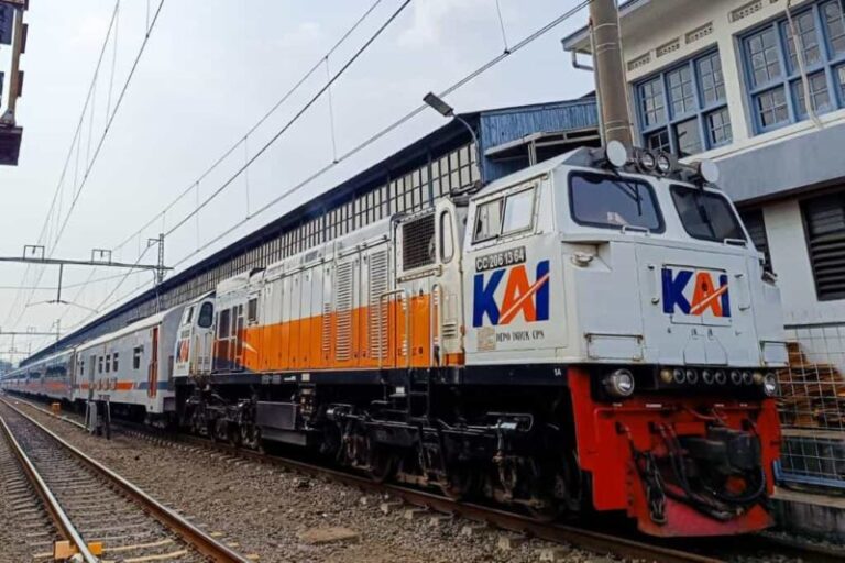Ada Promo Tiket Keberangkatan dari Stasiun Gambir dan Pasar Senen, Cek Tanggalnya