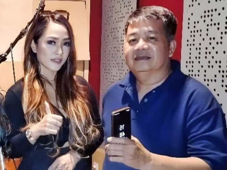 Stefanny DP telah merampungkan rekaman dan shooting video klip hits singlenya yang berjudul "Babang Tamvan" ciptaan Joel Bahar.