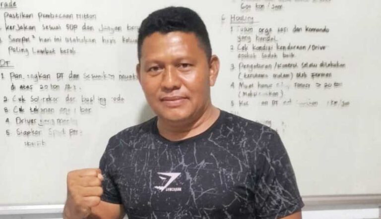 Warga lingkar tambang PT Wijaya Inti Nusantara (WIN) di Desa Torobulu, Kecamatan Laeya, Kabupaten Konawe Selatan beramai-ramai