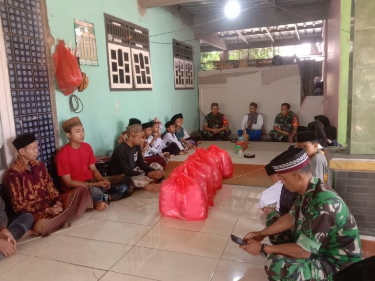 Peduli Santri, Koramil 05/Balaraja Safari Jum’at Berkah ke Ponpes At Taqwa Arriminian