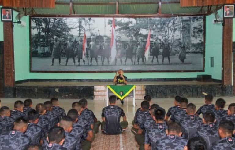 Danyonif Raider 754/ENK Berikan Wejangan Kepada Prajurit Raja