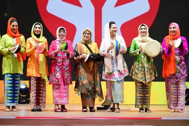 Iriana Jokowi Resmi Buka Kriyanusa Pameran Kerajinan Nusantara Tahun 2023 di JCC