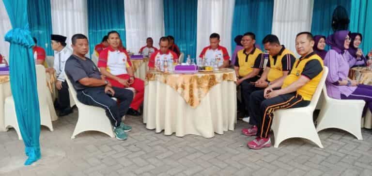 Danramil Duren Sawit Wakili Dandim 0505/JT Hadiri Olahraga Bersama